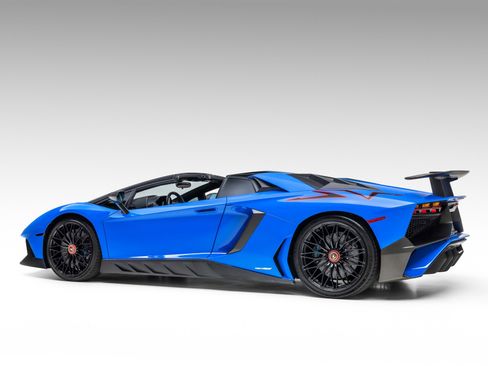 Used 2017 Lamborghini Aventador LP 750-4 Superveloce image 7