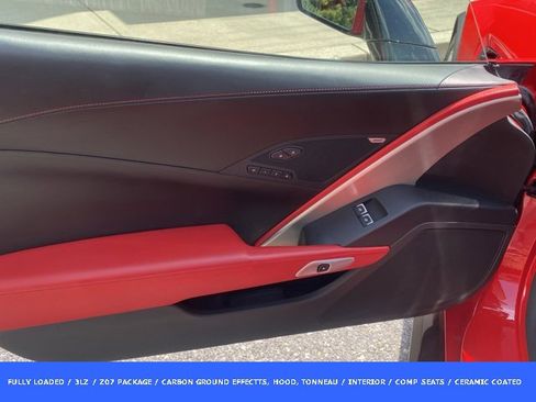 Used 2016 Chevrolet Corvette Z06 w/ 3LZ Preferred Equipment Group image 17