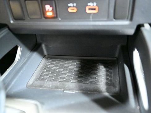 Used 2022 Nissan Frontier SV w/ Technology Package image 37