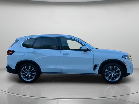 Used 2025 BMW X5 xDrive40i w/ Premium Package AWD/4WD image 32