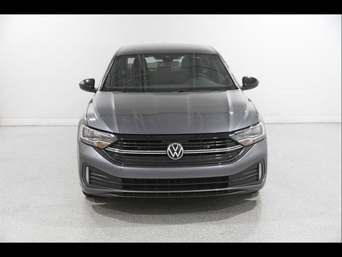 Certified 2024 Volkswagen Jetta Sport FWD image 2