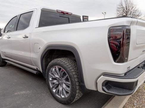 Used 2022 GMC Sierra 1500 Denali w/ Denali Reserve Package image 4