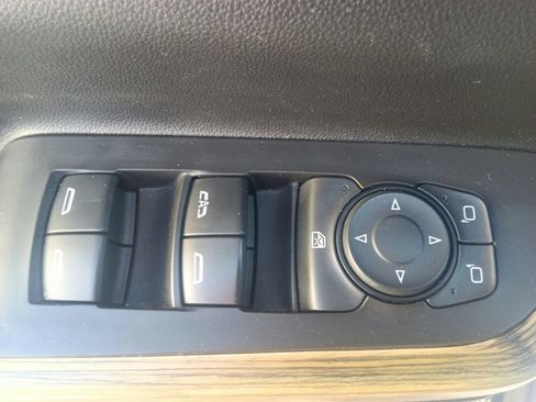 Used 2019 GMC Acadia Denali w/ Technology Package AWD/4WD image 16