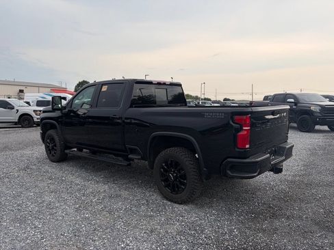 Used 2025 Chevrolet Silverado 2500 LTZ w/ Trail Boss Package AWD/4WD image 8