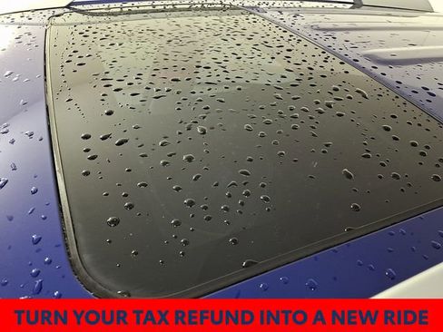 Certified 2025 Hyundai Venue SEL image 17