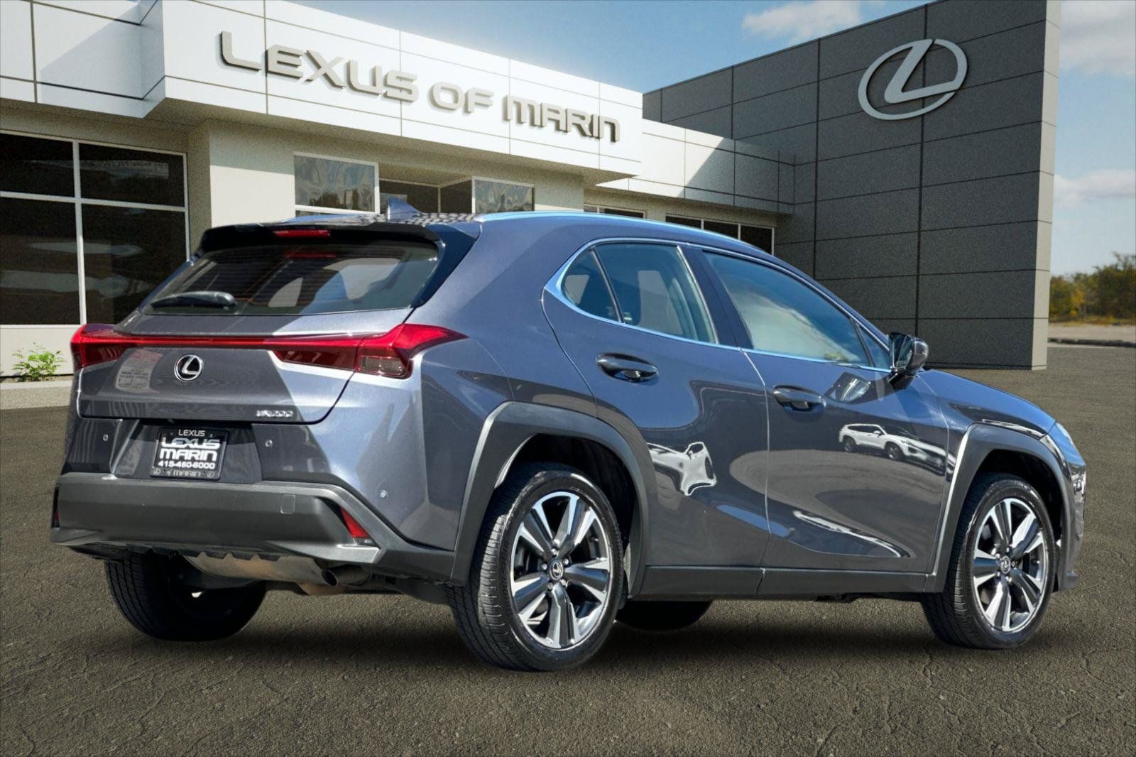 Used 2022 Lexus UX 200 w/ Accessory Package (Z2) FWD image 9