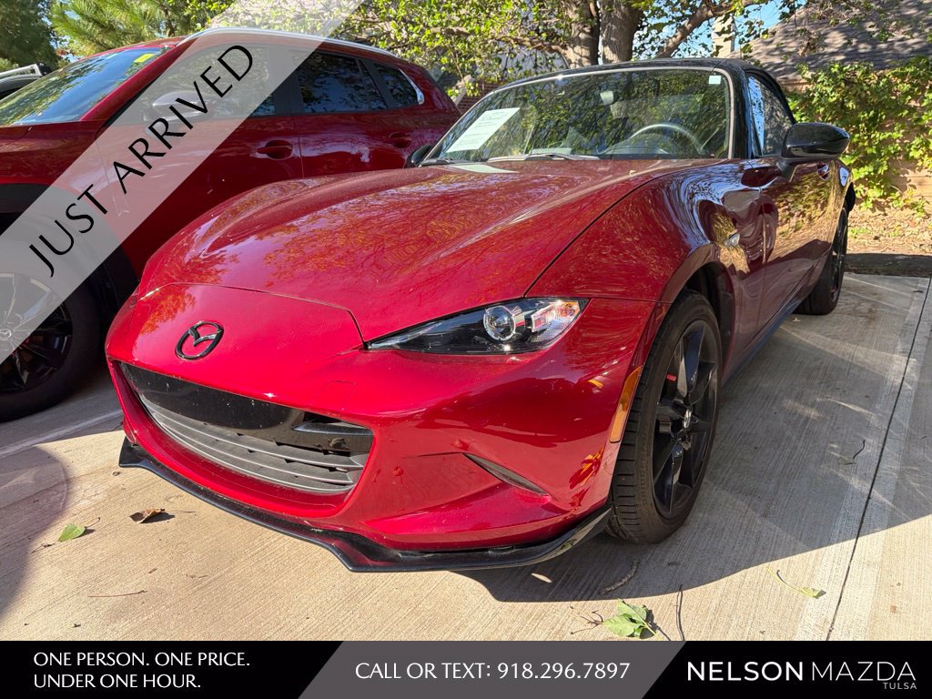 Used 2023 MAZDA MX-5 Miata Club RWD image 1