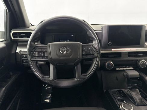 Certified 2025 Toyota Tacoma SR5 image 28