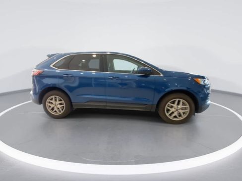 Used 2024 Ford Edge SEL AWD/4WD image 9