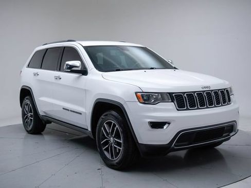 Used 2018 Jeep Grand Cherokee Limited AWD/4WD image 1