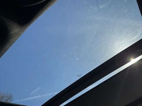 Certified 2022 Ford F150 XLT w/ Equipment Group 302A High image 15