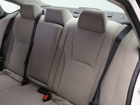 Used 2024 Honda Accord EX image 18