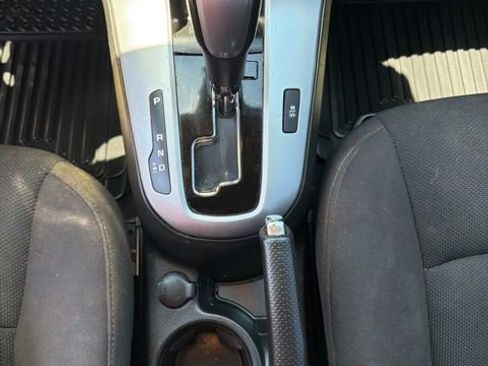 Used 2013 Chevrolet Cruze LT w/ RS Package FWD image 14