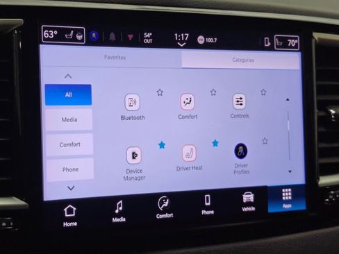 Used 2025 Chrysler Pacifica Select image 48