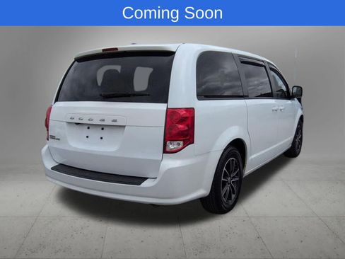 Used 2019 Dodge Grand Caravan SE FWD image 6