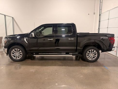 Used 2024 Ford F150 Lariat w/ Bed Utility Package AWD/4WD image 8
