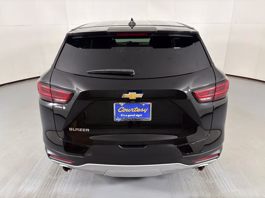 Used 2025 Chevrolet Blazer LT FWD image 7