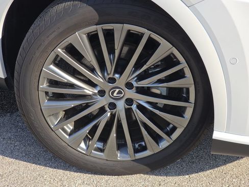 Certified 2025 Lexus RX 350 w/ Convenience Package AWD/4WD image 12