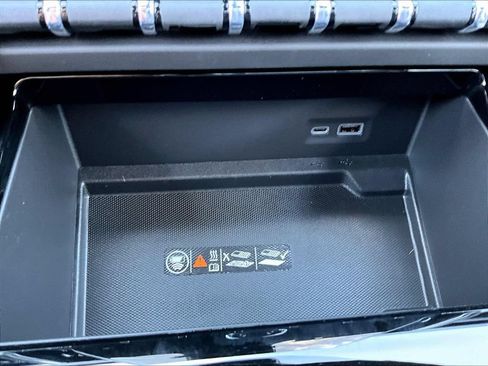 New 2026 GMC Yukon XL Elevation w/ Elevation Premium Package AWD/4WD image 25