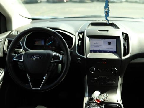 Used 2020 Ford Edge SEL FWD image 29
