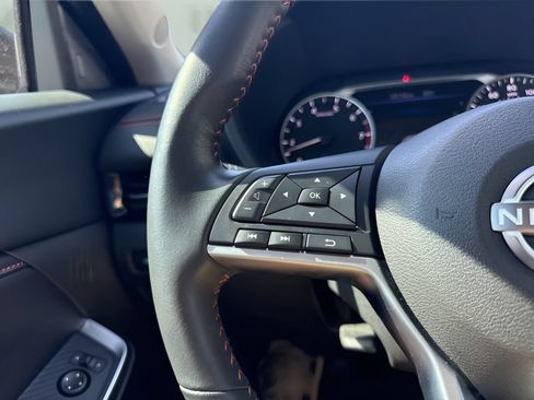 Used 2024 Nissan Sentra SR FWD image 22