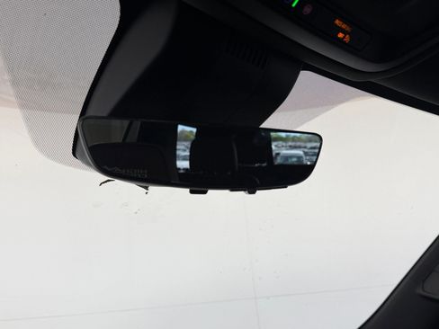 Used 2023 Chevrolet Tahoe High Country image 16