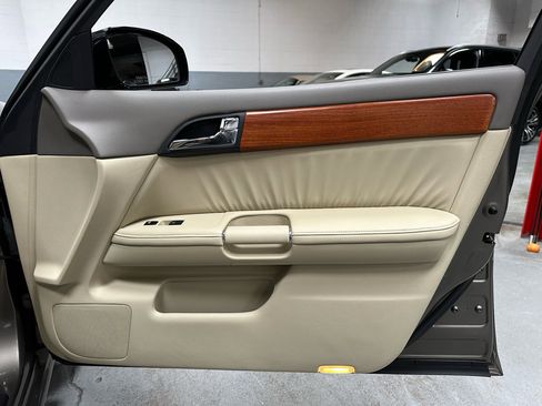 Used 2007 INFINITI M35 x w/ Technology Pkg image 8