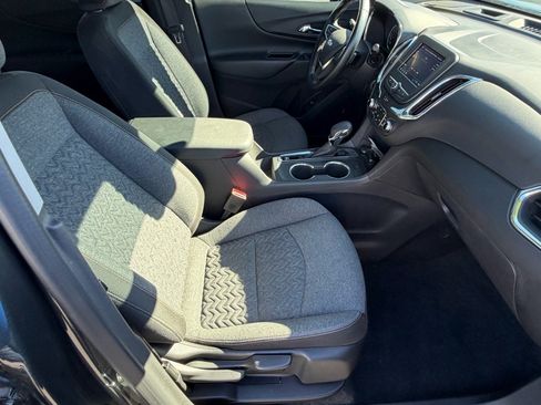Used 2023 Chevrolet Equinox LT image 19