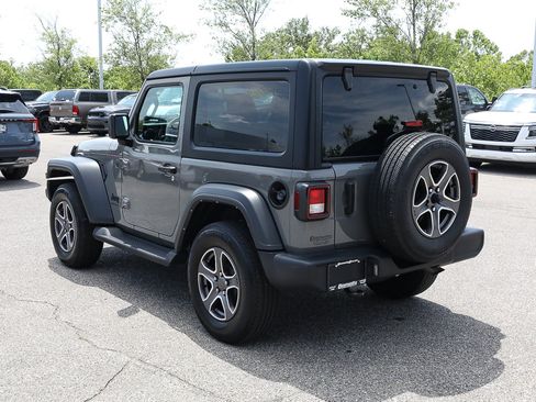 Used 2023 Jeep Wrangler Sport AWD/4WD image 4