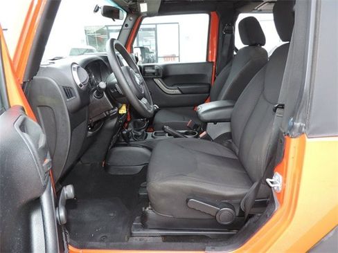 Used 2015 Jeep Wrangler Sport image 14