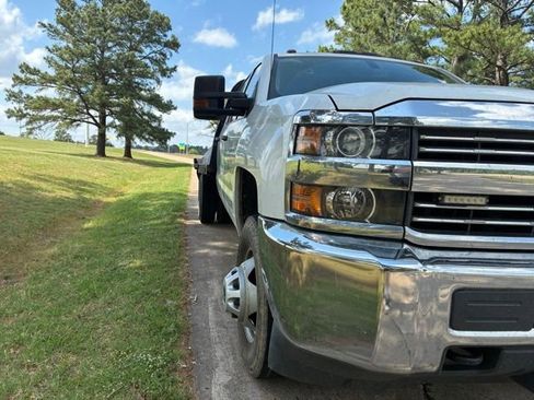 Used 2016 Chevrolet Silverado 3500 W/T w/ WT Convenience Package AWD/4WD image 5
