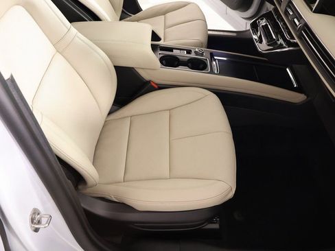 New 2026 Lincoln Corsair Reserve FWD image 14