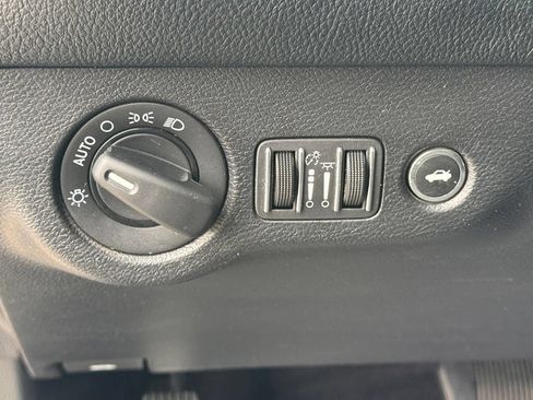 Used 2017 Dodge Challenger SXT RWD image 24