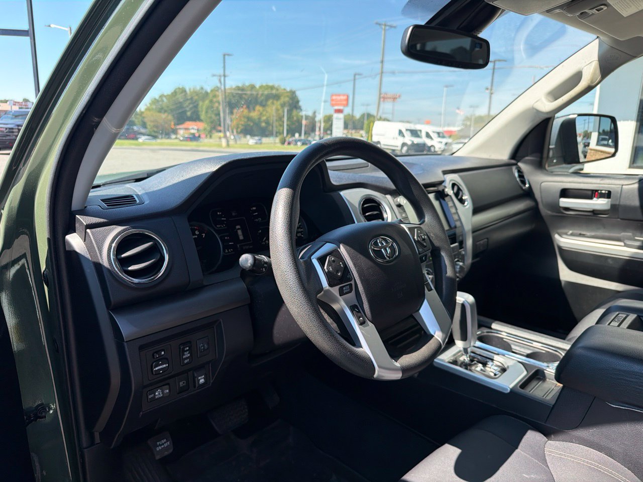 Used 2021 Toyota Tundra SR5 w/ Trail Edition AWD/4WD image 4