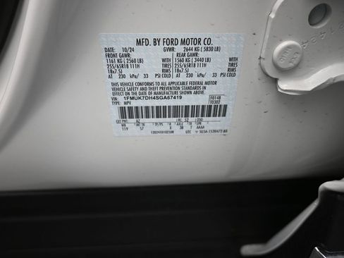 Used 2025 Ford Explorer Active w/ Active Comfort Package image 17