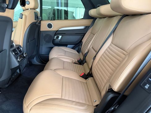 New 2026 Land Rover Discovery Limited Edition AWD/4WD image 28