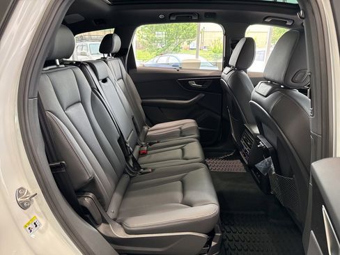 Used 2026 Audi Q7 3.0T Premium Plus AWD/4WD image 43