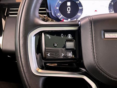 Used 2024 Land Rover Range Rover Sport SE image 24