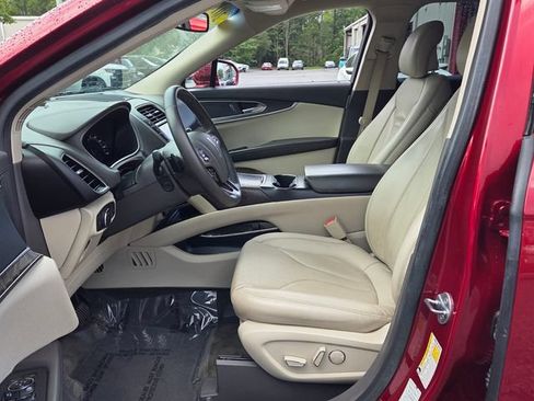 Used 2018 Lincoln MKX Reserve FWD image 9