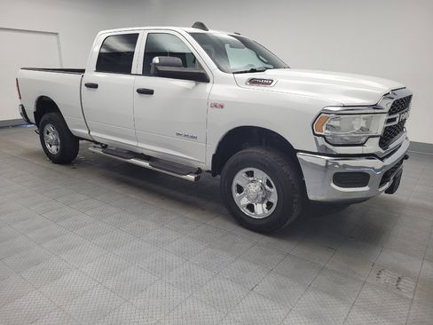 Used 2022 RAM 2500 Tradesman w/ Chrome Appearance Group image 11