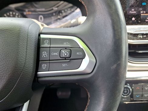 Used 2022 Jeep Compass Limited w/ Sun and Sound Group AWD/4WD image 18