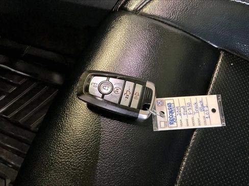 Used 2019 Ford F350 Lariat w/ Lariat Ultimate Package image 13