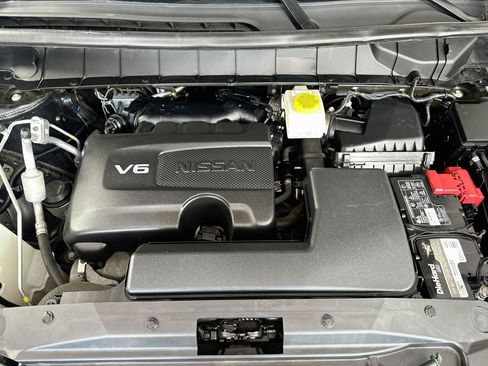 Used 2023 Nissan Pathfinder SL w/ Black Appearance Package FWD image 35