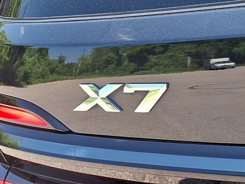 Used 2024 BMW X7 xDrive40i w/ M Sport Package AWD/4WD image 37