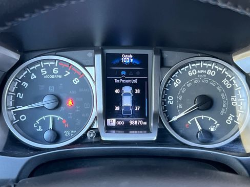 Certified 2022 Toyota Tacoma SR5 RWD image 25