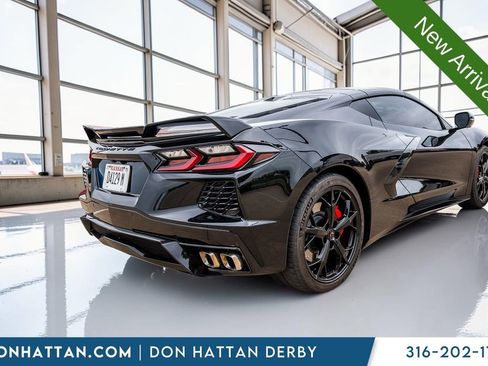 Used 2020 Chevrolet Corvette Stingray Premium Cpe w/ 3LT Preferred Equipment Group RWD image 22