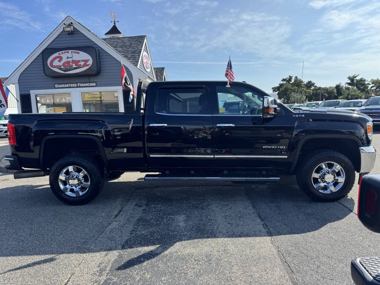 Used 2019 GMC Sierra 2500 SLT w/ Duramax Plus Package AWD/4WD image 13