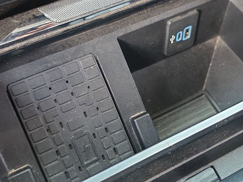 Used 2023 Ford F450 Lariat image 23