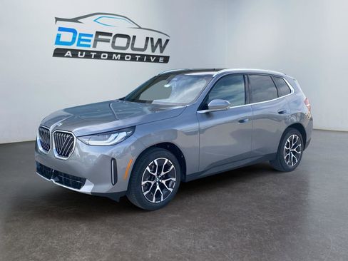 Used 2026 BMW X3 xDrive30 w/ Premium Package image 7