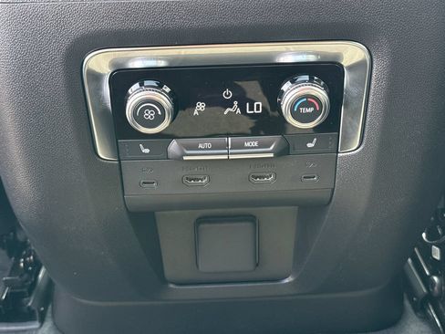 New 2026 GMC Yukon XL Elevation w/ Elevation Premium Package AWD/4WD image 31